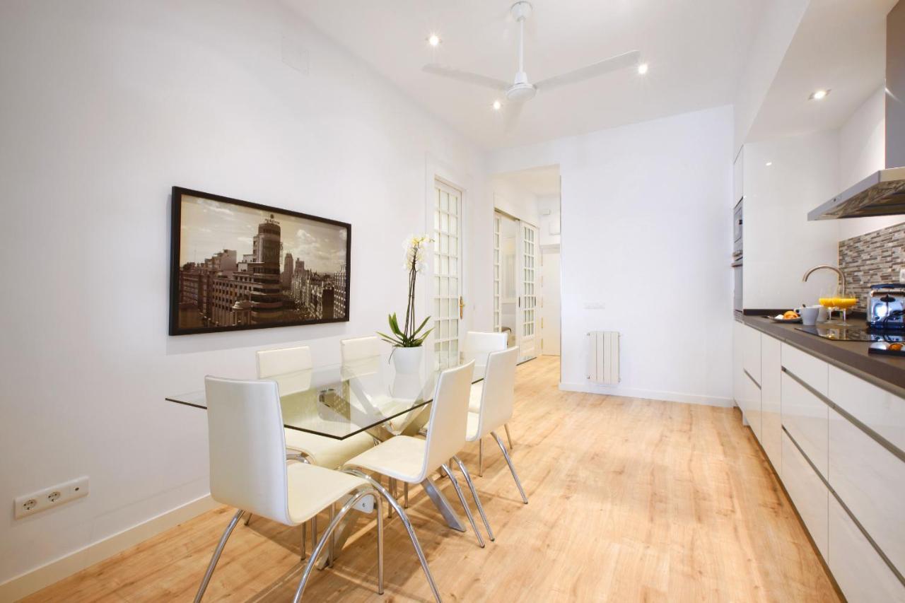Reina Sofia Boutique I Apartment Madrid Luaran gambar