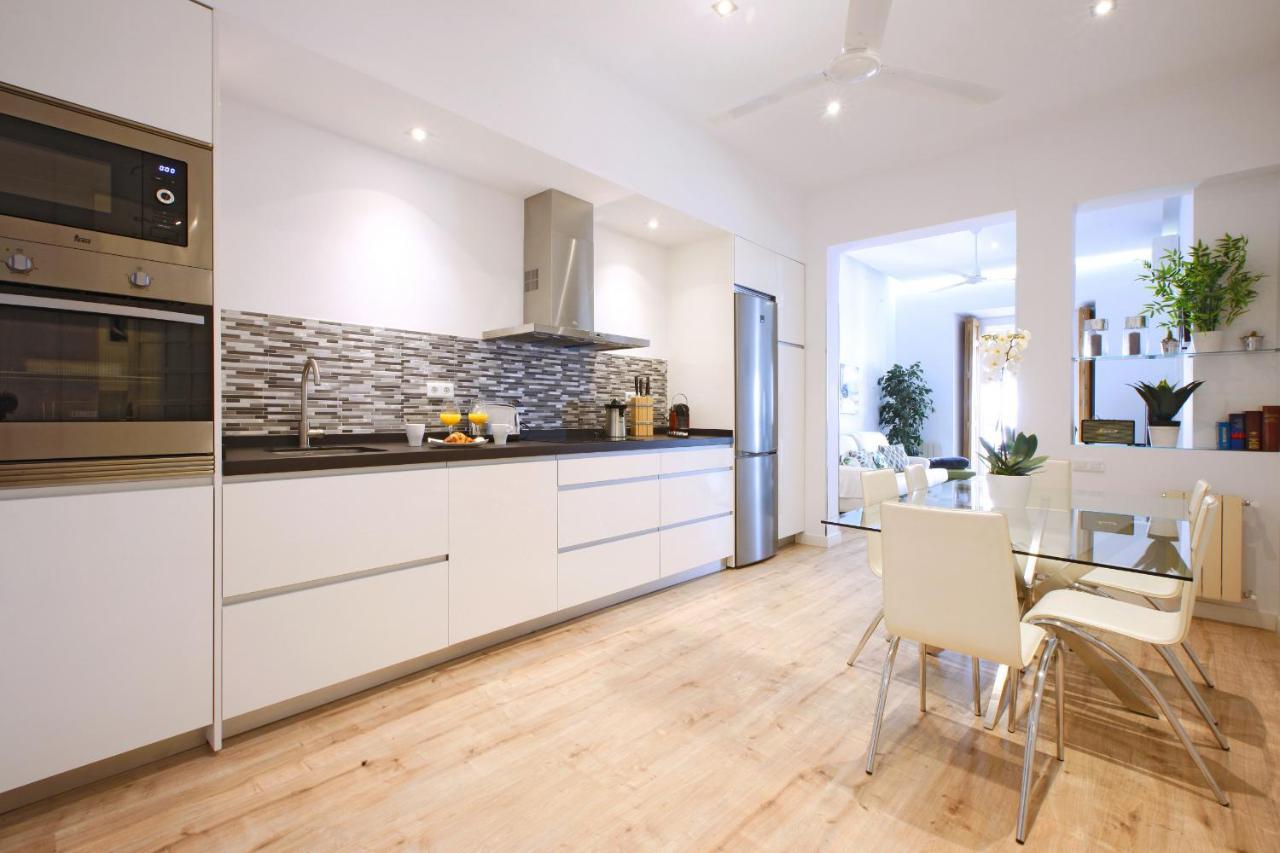 Reina Sofia Boutique I Apartment Madrid Luaran gambar