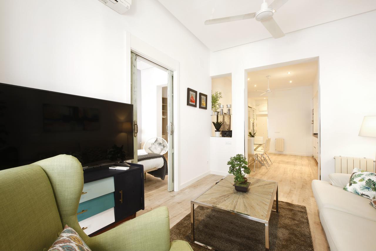 Reina Sofia Boutique I Apartment Madrid Luaran gambar
